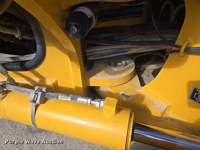 image for item EM7251 2018 John Deere  770G motor grader