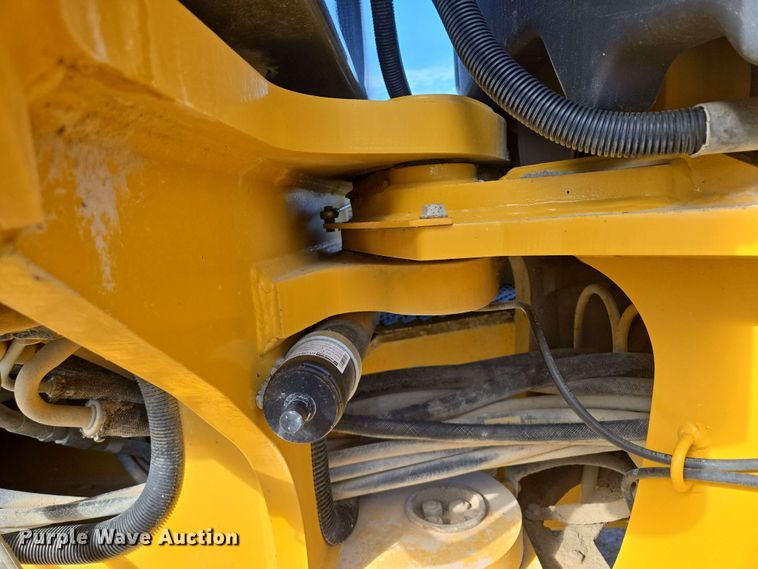 image for item EM7251 2018 John Deere  770G motor grader