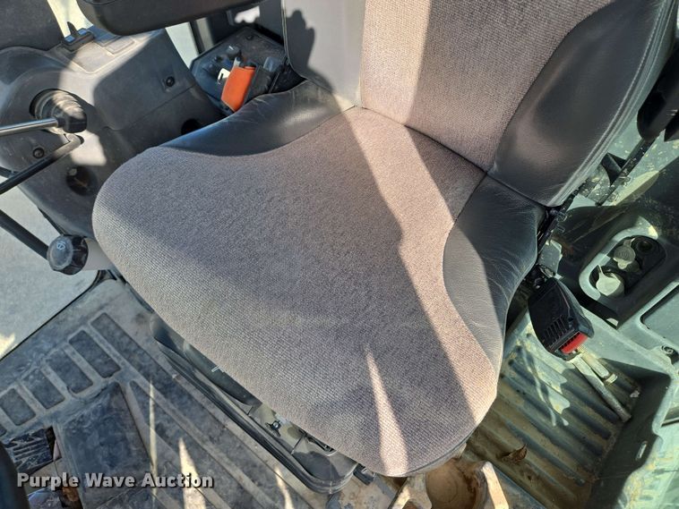 image for item EM7251 2018 John Deere  770G motor grader