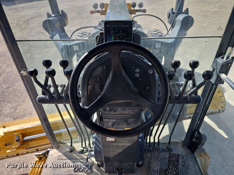 image for item EM7251 2018 John Deere  770G motor grader