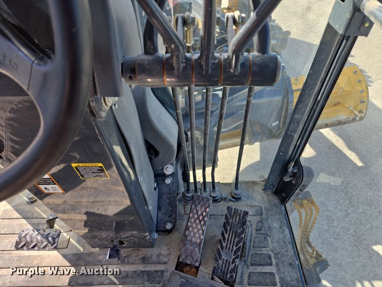 image for item EM7251 2018 John Deere  770G motor grader