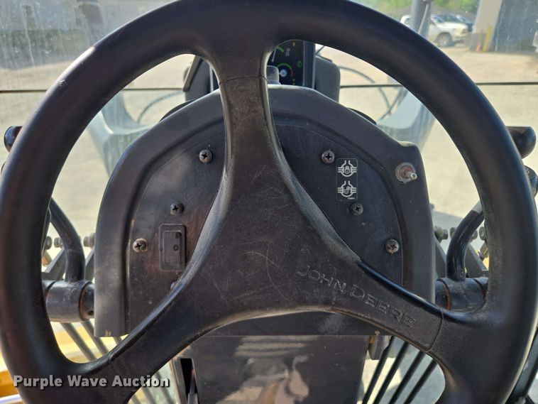 image for item EM7251 2018 John Deere  770G motor grader