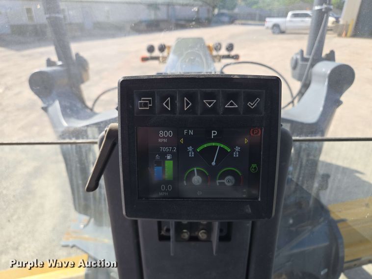 image for item EM7251 2018 John Deere  770G motor grader