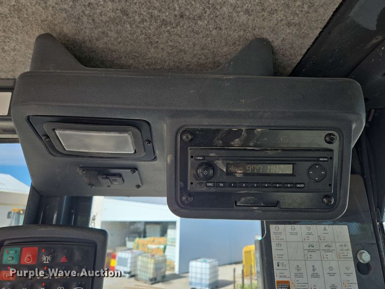 image for item EM7251 2018 John Deere  770G motor grader