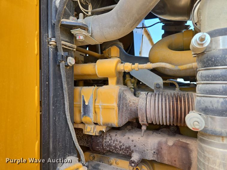 image for item EM7251 2018 John Deere  770G motor grader