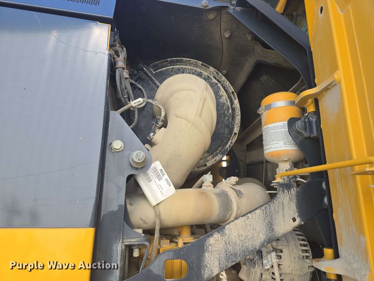 image for item EM7251 2018 John Deere  770G motor grader