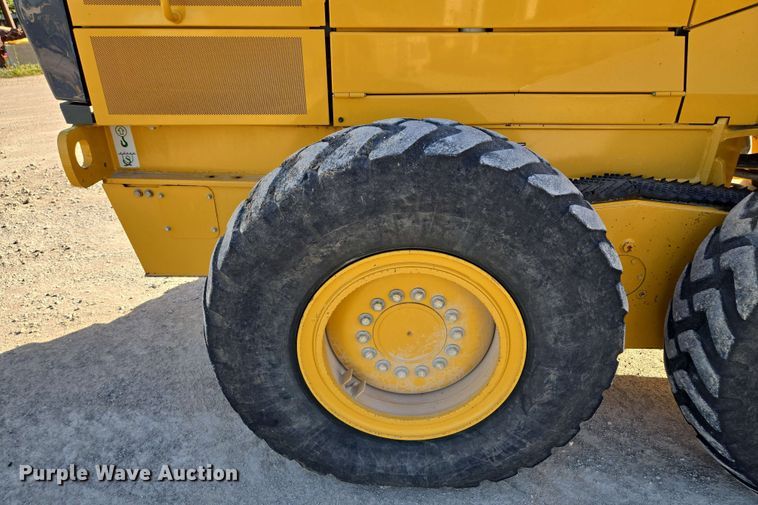 image for item EM7251 2018 John Deere  770G motor grader