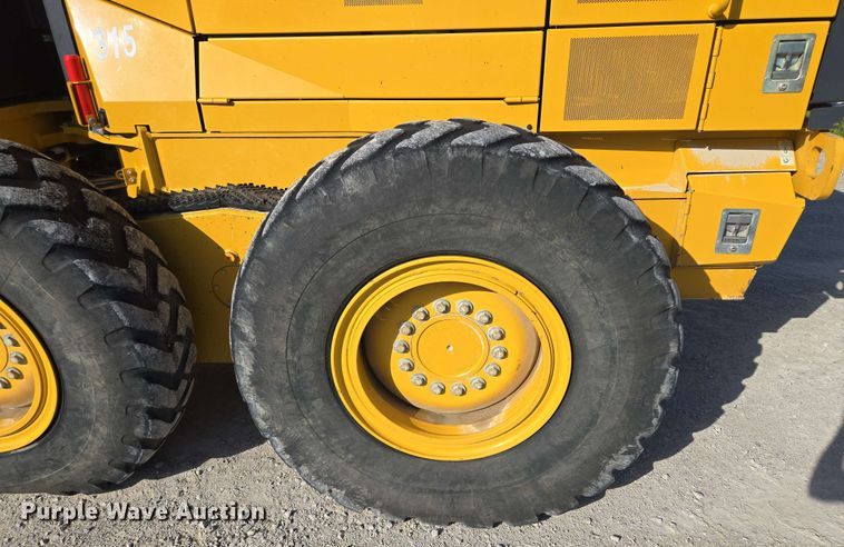 image for item EM7251 2018 John Deere  770G motor grader