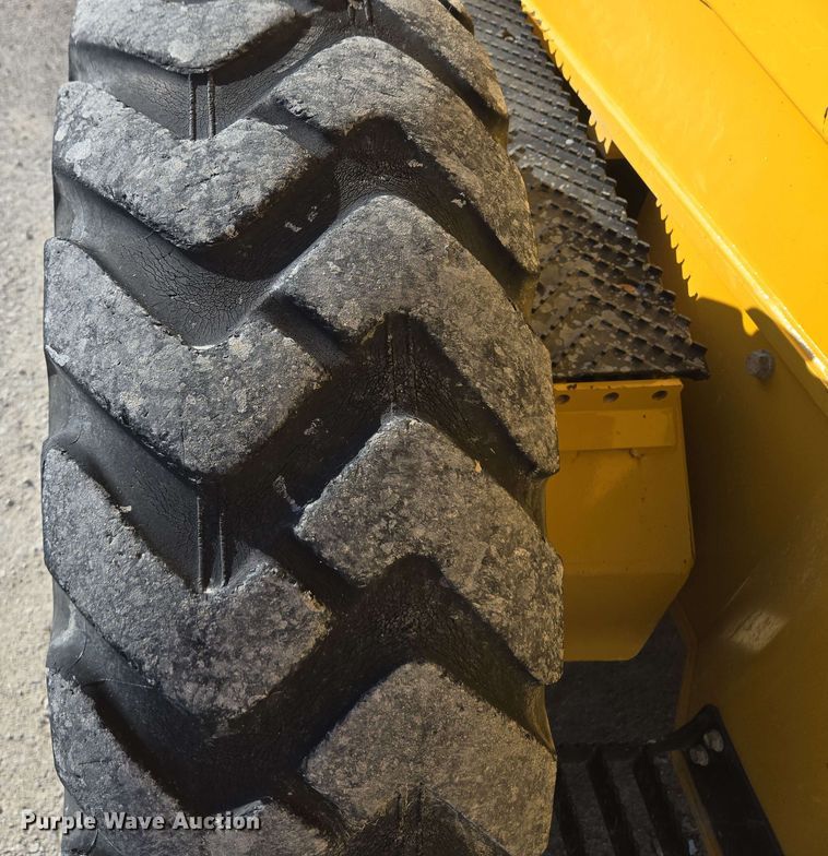 image for item EM7251 2018 John Deere  770G motor grader