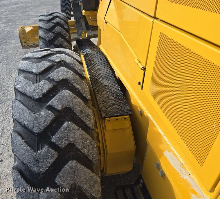 image for item EM7251 2018 John Deere  770G motor grader