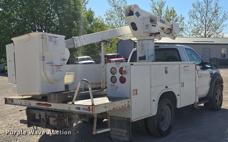 image for item EM7254 2008 Ford  F550 Super Duty XL  bucket truck