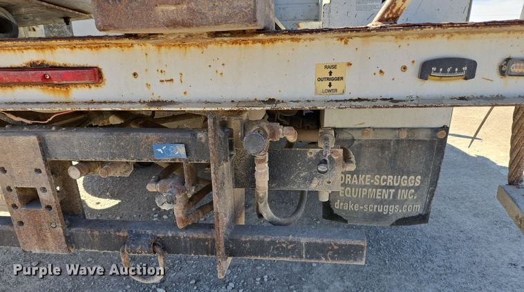 image for item EM7254 2008 Ford  F550 Super Duty XL  bucket truck