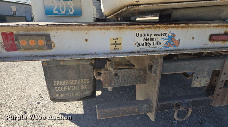 image for item EM7254 2008 Ford  F550 Super Duty XL  bucket truck