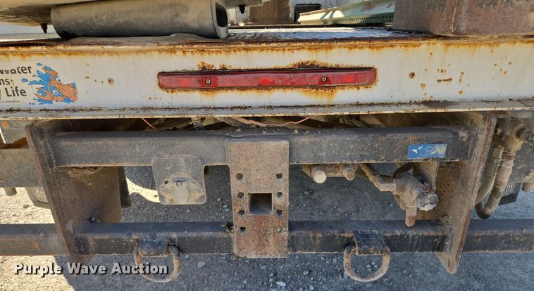 image for item EM7254 2008 Ford  F550 Super Duty XL  bucket truck