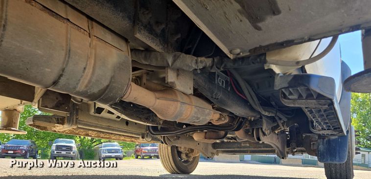 image for item EM7254 2008 Ford  F550 Super Duty XL  bucket truck