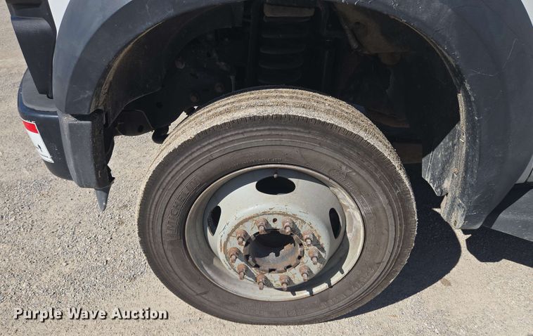 image for item EM7254 2008 Ford  F550 Super Duty XL  bucket truck