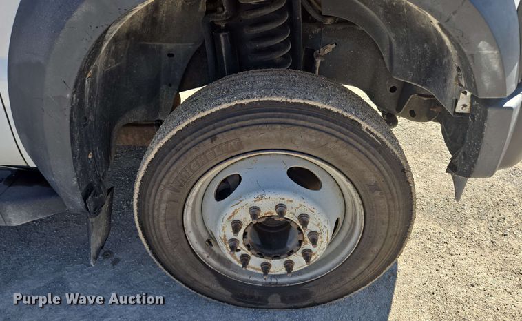 image for item EM7254 2008 Ford  F550 Super Duty XL  bucket truck