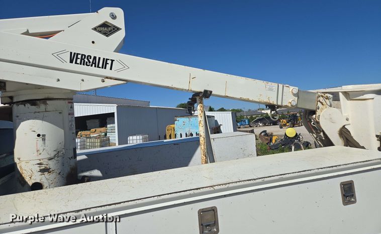 image for item EM7254 2008 Ford  F550 Super Duty XL  bucket truck