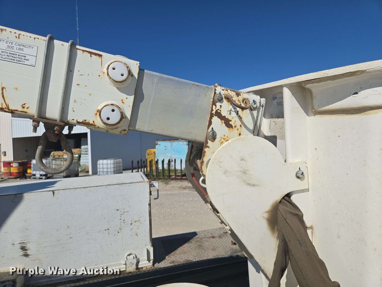 image for item EM7254 2008 Ford  F550 Super Duty XL  bucket truck