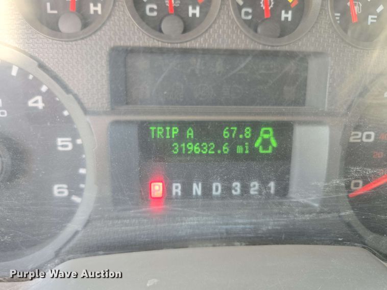 image for item EM7254 2008 Ford  F550 Super Duty XL  bucket truck