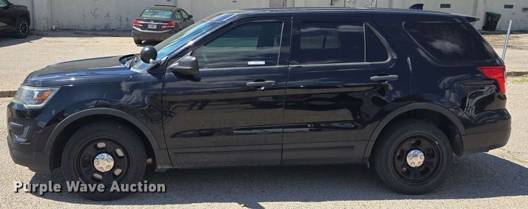 image for item EM7256 2017 Ford Explorer Police Interceptor SUV