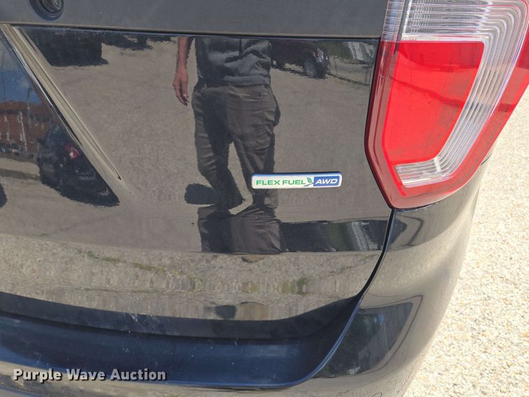 image for item EM7256 2017 Ford Explorer Police Interceptor SUV