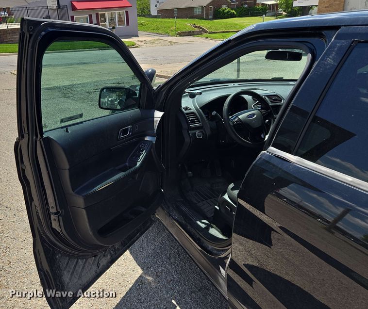 image for item EM7256 2017 Ford Explorer Police Interceptor SUV