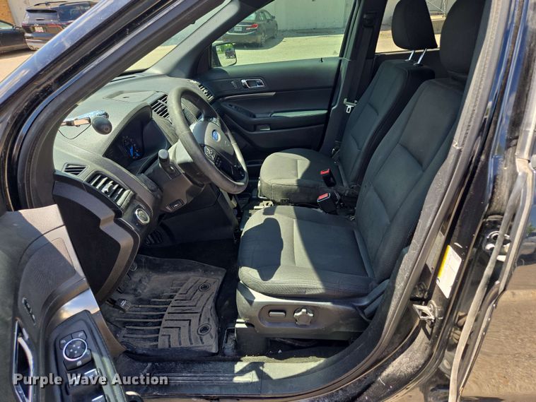 image for item EM7256 2017 Ford Explorer Police Interceptor SUV