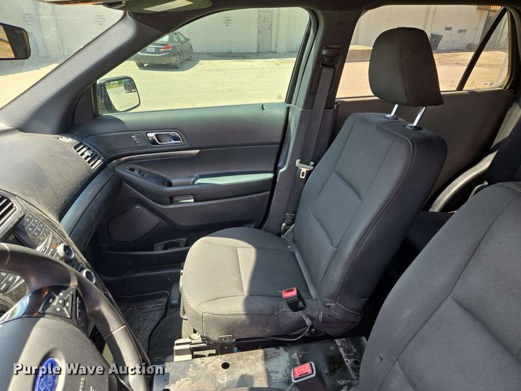 image for item EM7256 2017 Ford Explorer Police Interceptor SUV