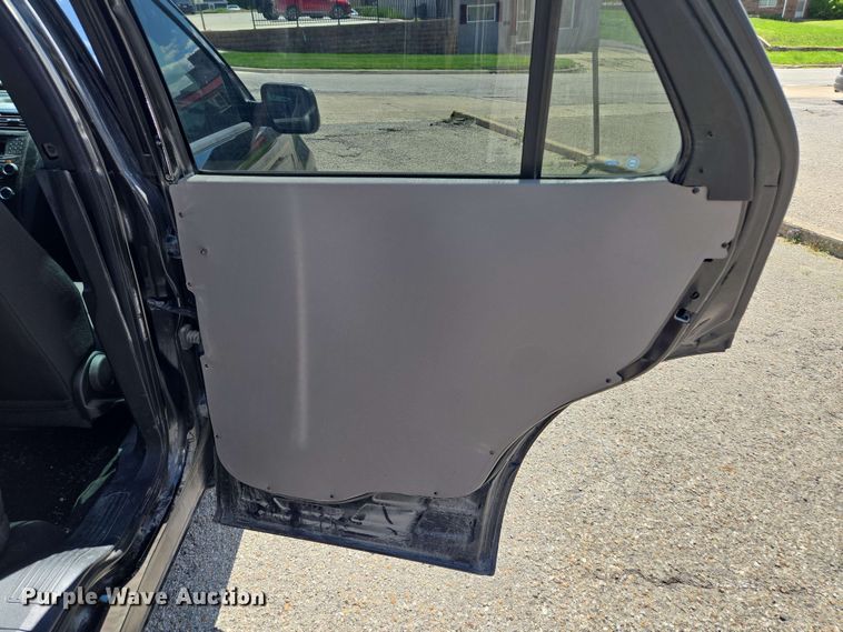 image for item EM7256 2017 Ford Explorer Police Interceptor SUV