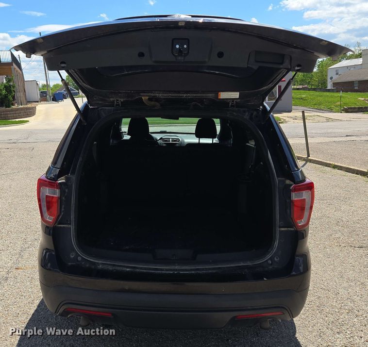 image for item EM7256 2017 Ford Explorer Police Interceptor SUV