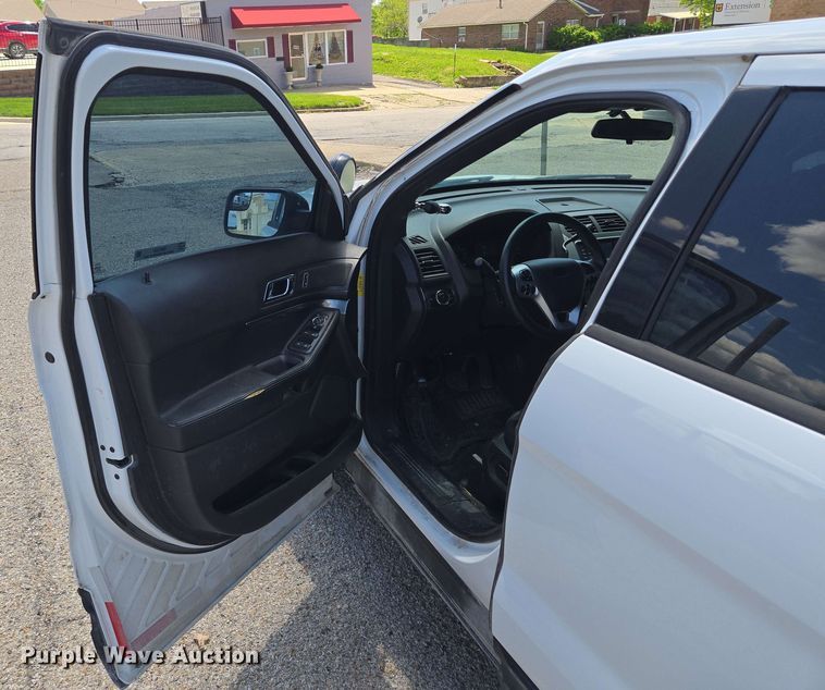 image for item EM7257 2014 Ford Explorer Police Interceptor SUV