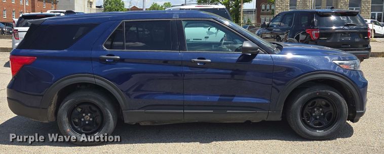 image for item EM7259 2020 Ford Explorer Police interceptor SUV