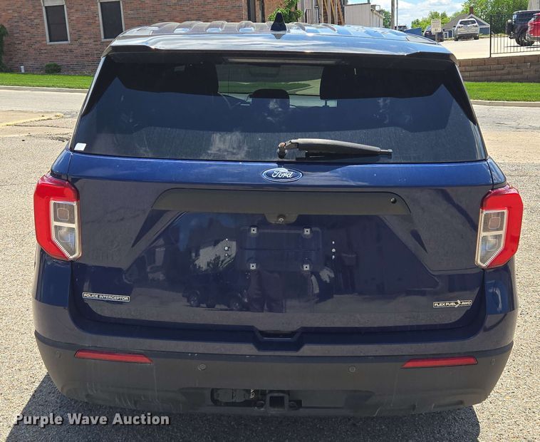 image for item EM7259 2020 Ford Explorer Police interceptor SUV