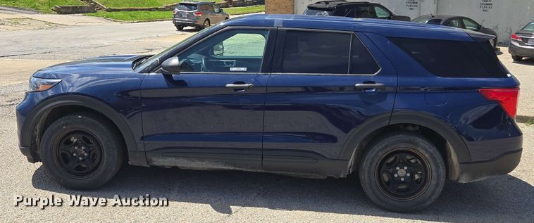 image for item EM7259 2020 Ford Explorer Police interceptor SUV
