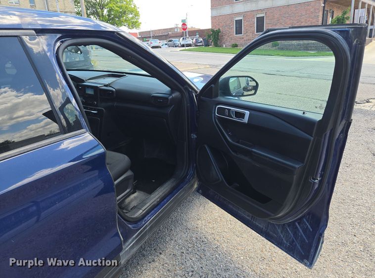 image for item EM7259 2020 Ford Explorer Police interceptor SUV