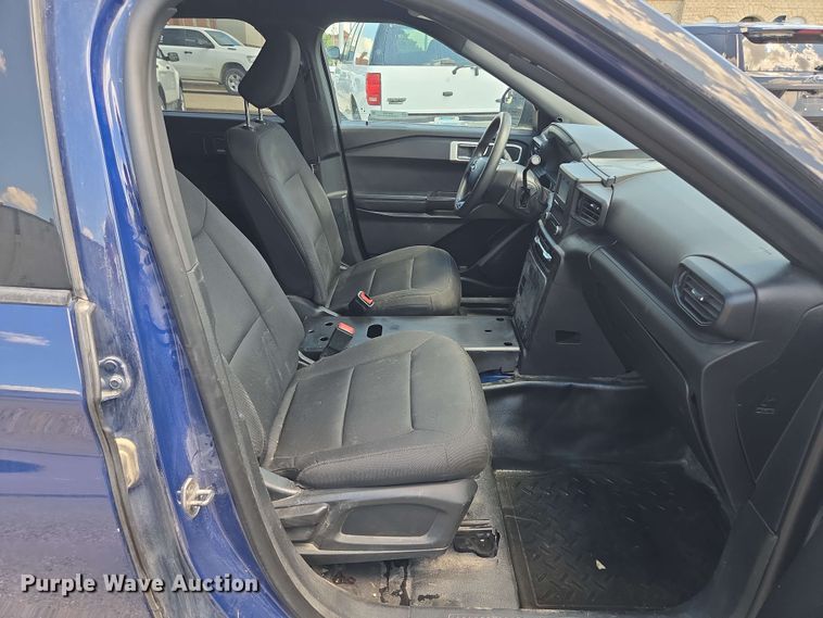 image for item EM7259 2020 Ford Explorer Police interceptor SUV