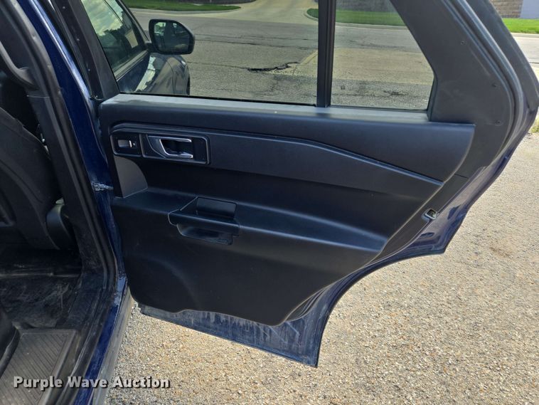 image for item EM7259 2020 Ford Explorer Police interceptor SUV