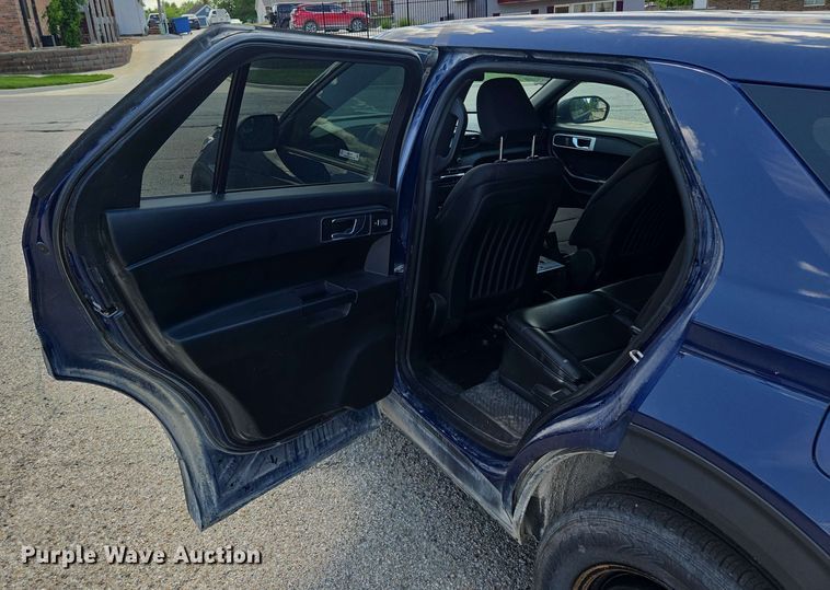 image for item EM7259 2020 Ford Explorer Police interceptor SUV