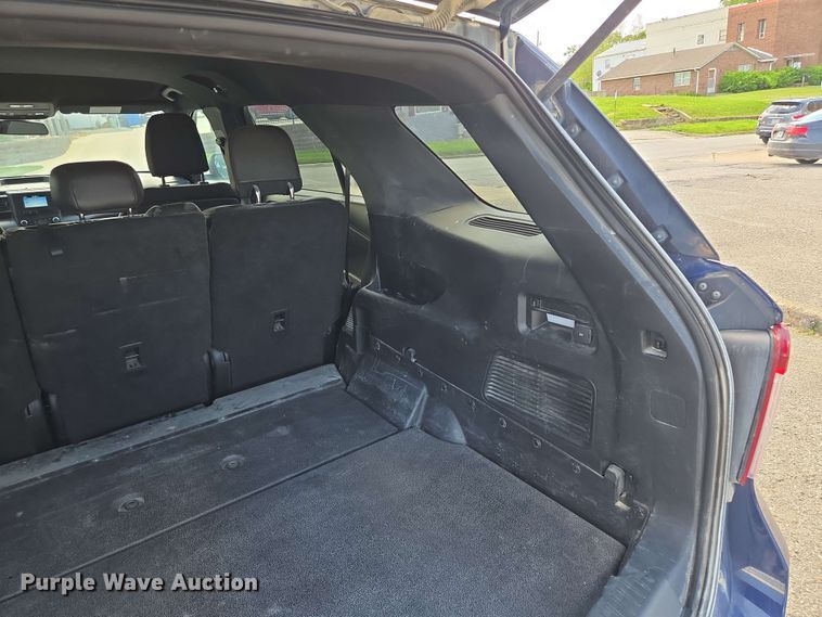 image for item EM7259 2020 Ford Explorer Police interceptor SUV