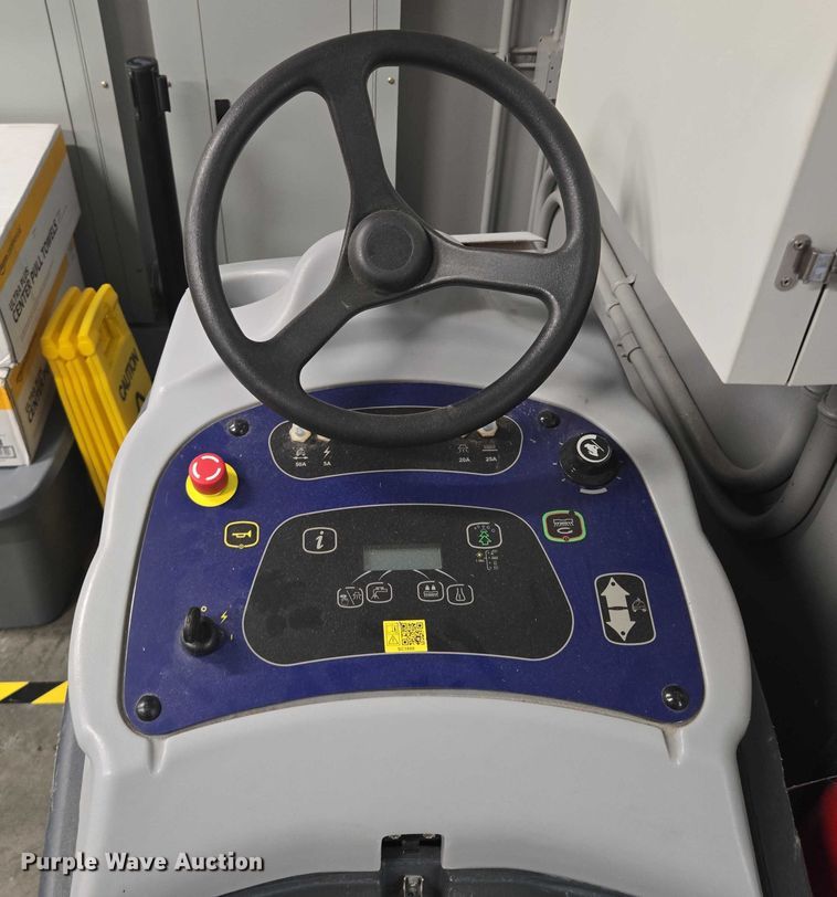 image for item EM7332 (3) floor scrubbers