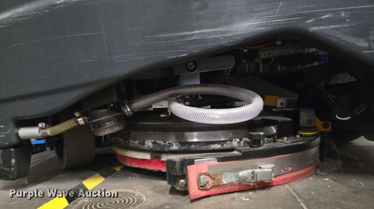 image for item EM7332 (3) floor scrubbers