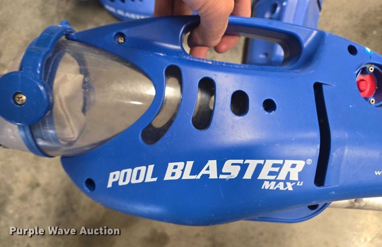 image for item EM7335 Harmsco BF155BKPSC pool vacuum