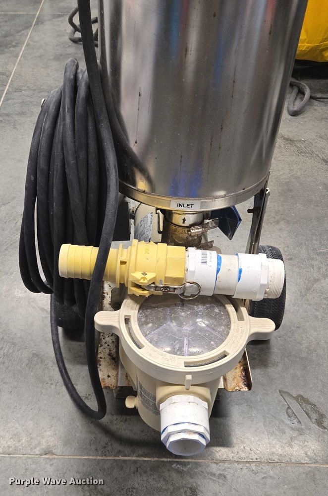 image for item EM7335 Harmsco BF155BKPSC pool vacuum