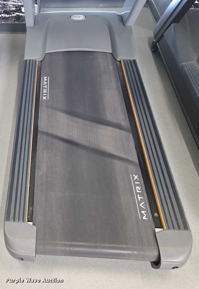 image for item EM7336 (2) treadmills