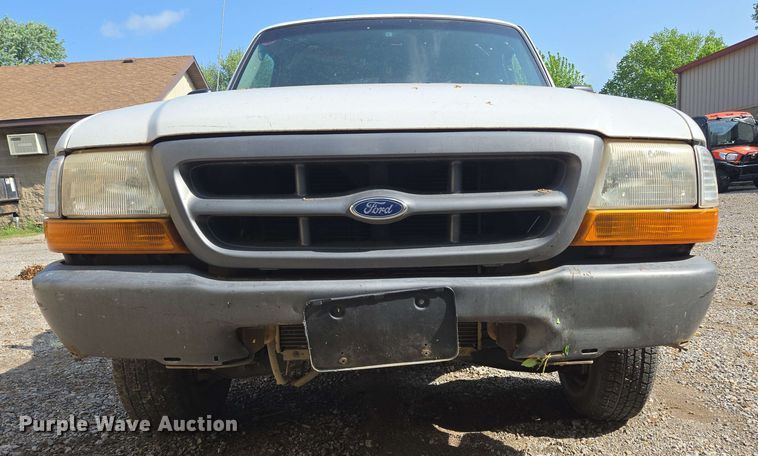 image for item EN3654 1998 Ford Ranger SuperCab pickup truck