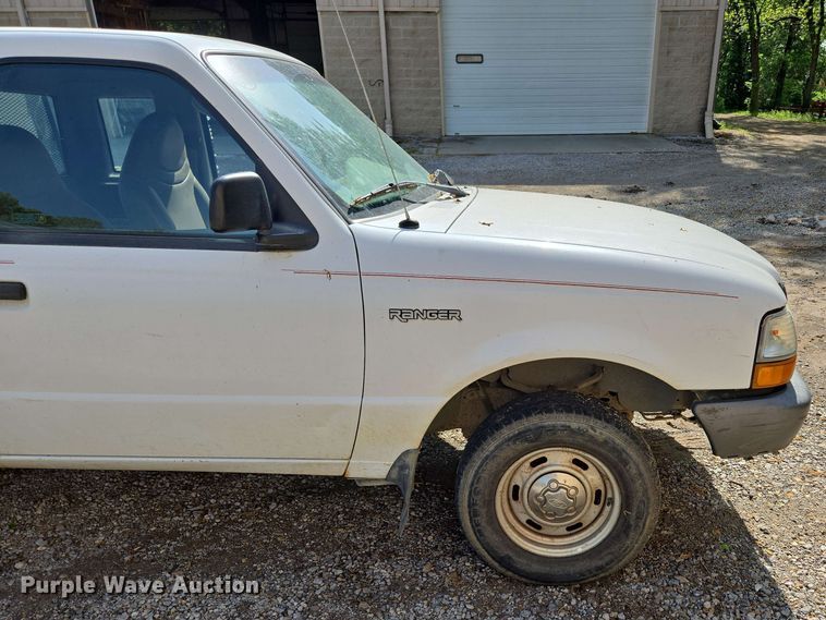 image for item EN3654 1998 Ford Ranger SuperCab pickup truck