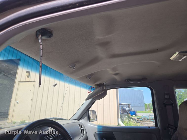 image for item EN3654 1998 Ford Ranger SuperCab pickup truck