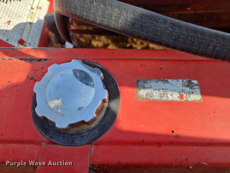 image for item EN3655 1994 Massey Ferguson 1260 MFWD tractor