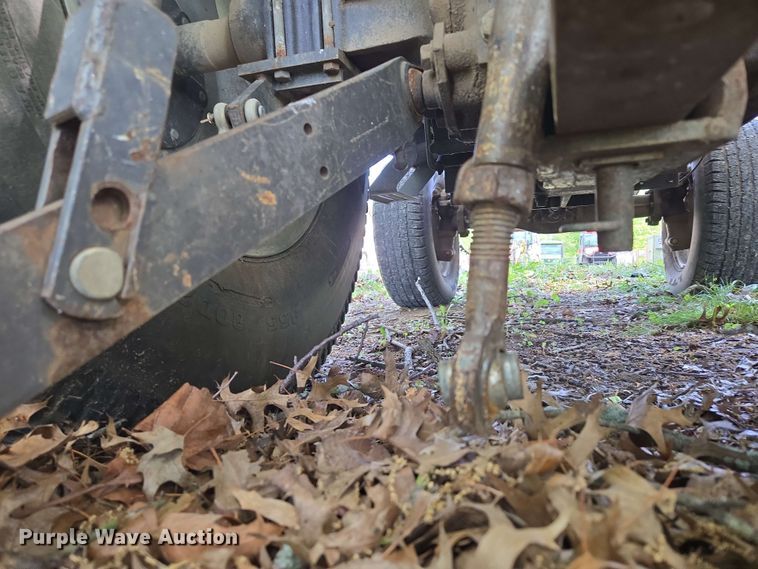 image for item EN3655 1994 Massey Ferguson 1260 MFWD tractor